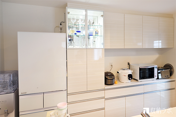 白色のおしゃれな食器棚まとめ インテリアにこだわる人のキッチン収納実例